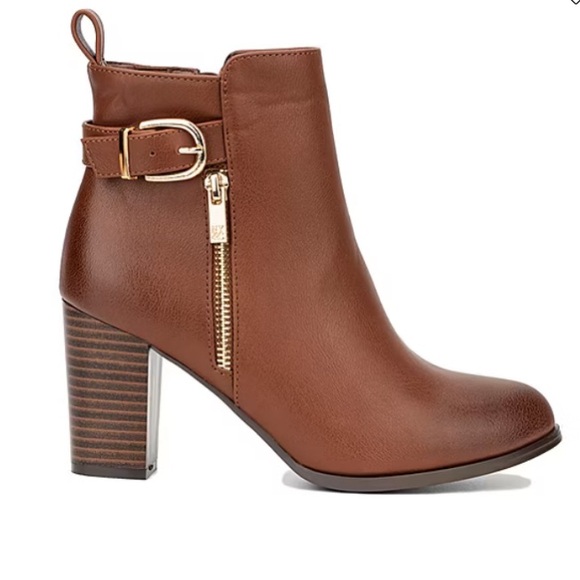 NY & Co New Bootie - Picture 4 of 9